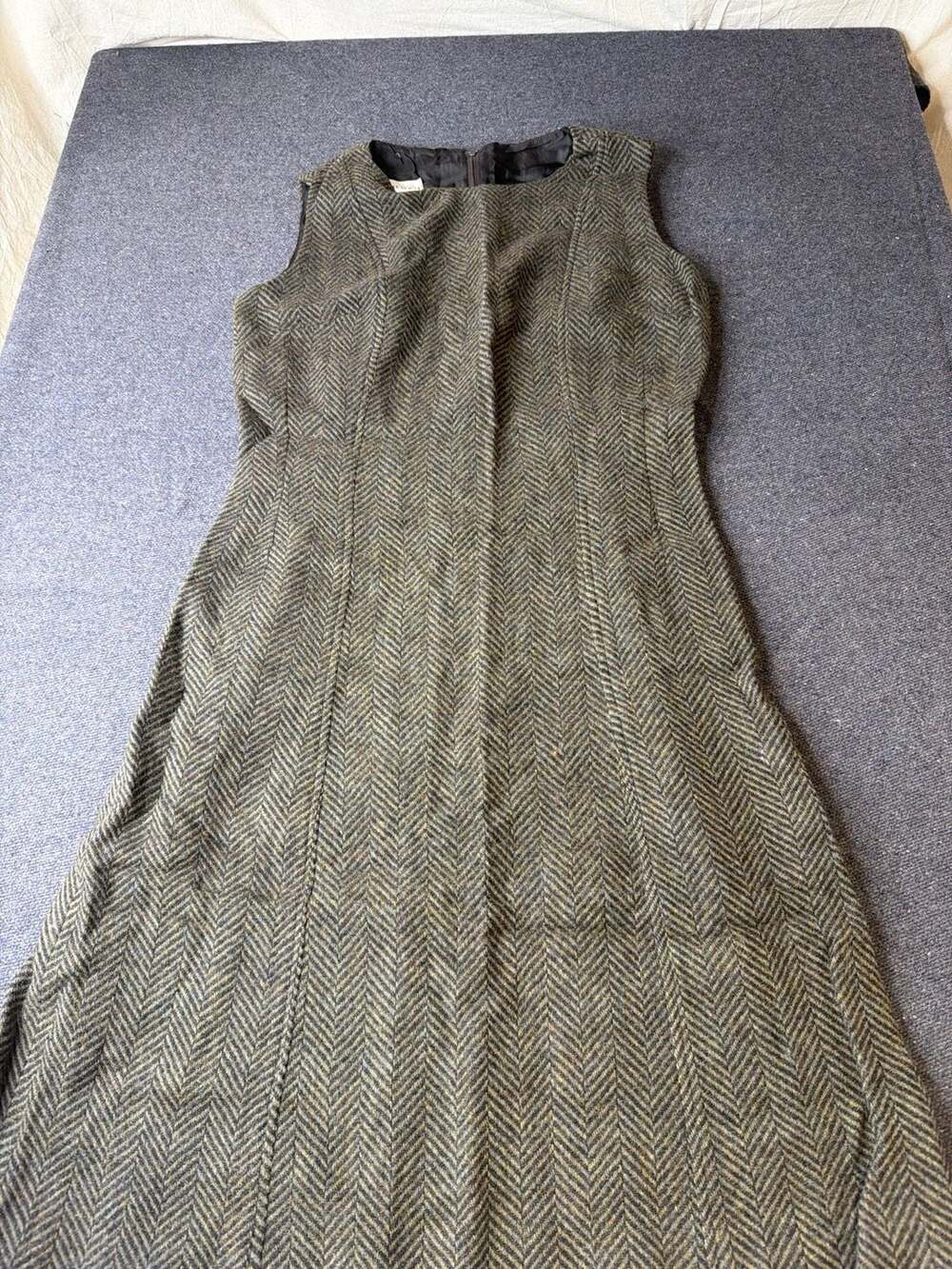 Vintage 1960s Century of Boston All Wool Herringbone Tweed Sleeveless Mod Midi D